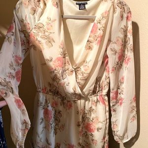 Floral long sleeve short romper